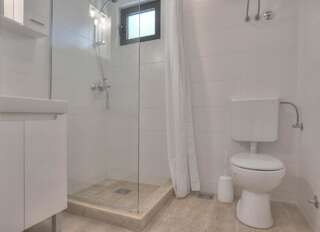Апартаменты Gregovic Family Apartments Петровац Семейные апартаменты с 1 спальней и видом на море-2